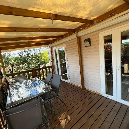 Bungalow luxe 3 chambres surplombant le Golf de St Tropez-3
