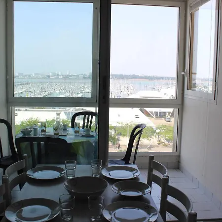 Appartement 2 Pieces Avec Vue Port, Parking Prive Et Animaux Acceptes - Fr-1-246-513-3