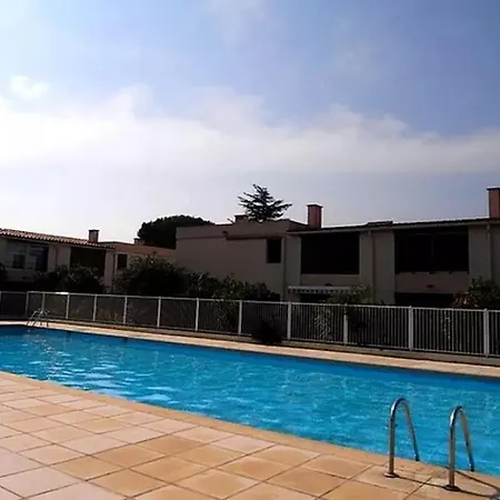 A 8 mn A PIED DES PLAGES APPARTEMENT AVEC PISCINE ET TENNIS-2