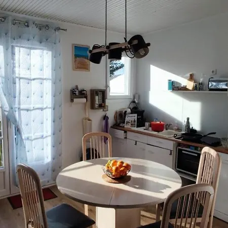 Logement chaleureux à deux pas de la plage-3
