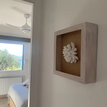 Magnific Apartament A Primera Linia De Mar-3
