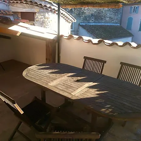 Les Vans maison centre village avec belle terrasse-3