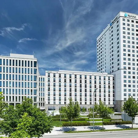 Hotel Muenchen-Olympiapark-2