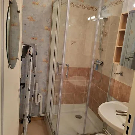 Appartement En Residence Avec Parking Prive.-2