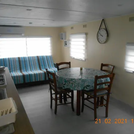 Mobil home 4 couchages-3