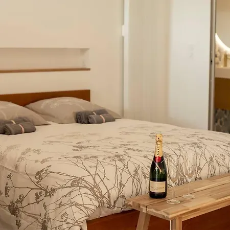 Loft/Jacuzzi L'Instant-3
