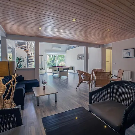 VILLA piscine-spa-sauna, 25 personnes, 5 mn océan-2