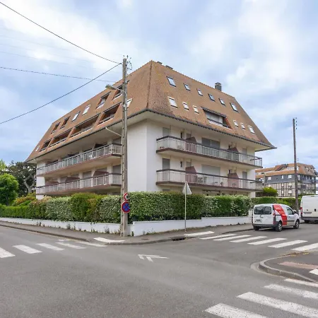 Apartment Les Cormorans By Interhome-3