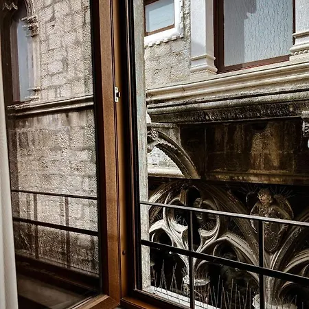 Borna And Franko Rooms Split City Centre-2