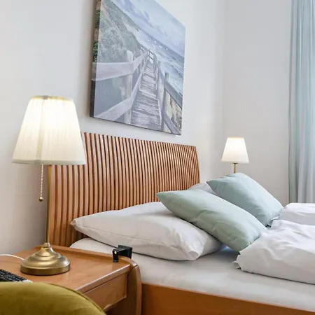 Stylish 2Br Apartment Near Matzleinsdorfer Platz-2
