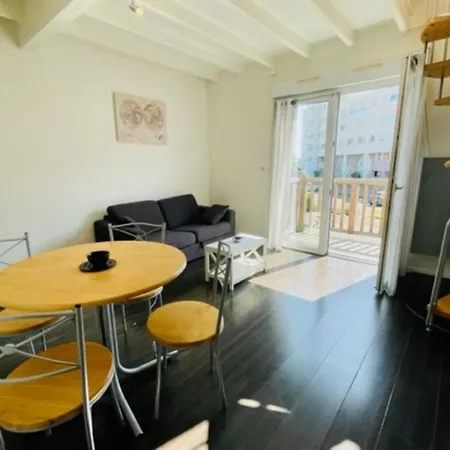 Bright Apartment In The Heart Of The Minimes-3