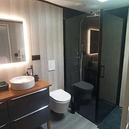 Loft 120m2 plein centre-ville de la Roche sur Yon-2