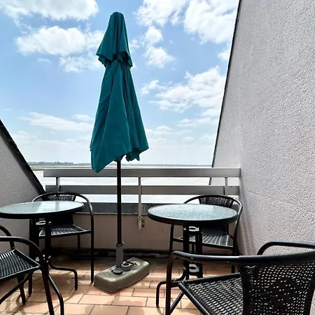 Plein Sud, appartement vue baie, accès direct plage-3