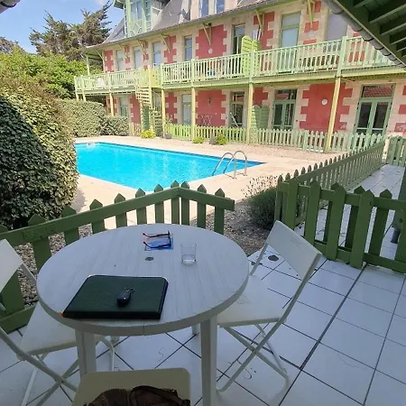 Appartement lumineux avec terrasse, proche des commodités, idéal pour 2 personnes - FR-1-648-148-2