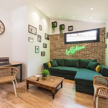 beautiful renovated apartment La bohême-2