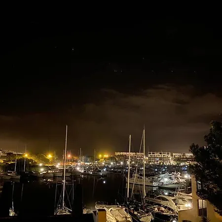 L'Atelier Marin sur le Port des Marines-2