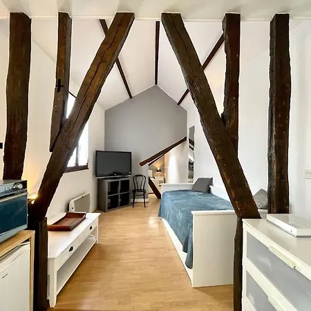 Suites Rive Gauche - Nemours Centre - Chez Ingrid-3