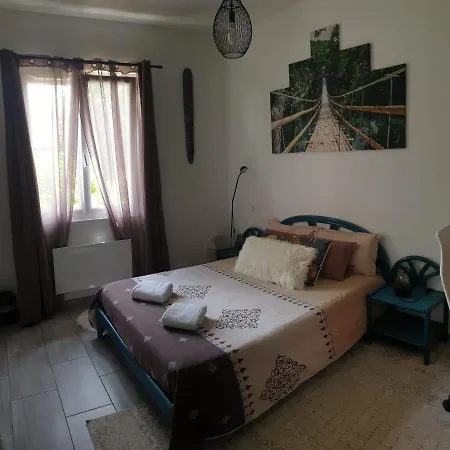 Chambre cosy entre mer et montagne-2