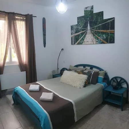 Chambre cosy entre mer et montagne-3
