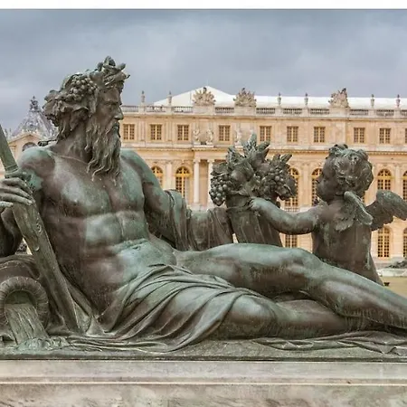 Home Versailles-3