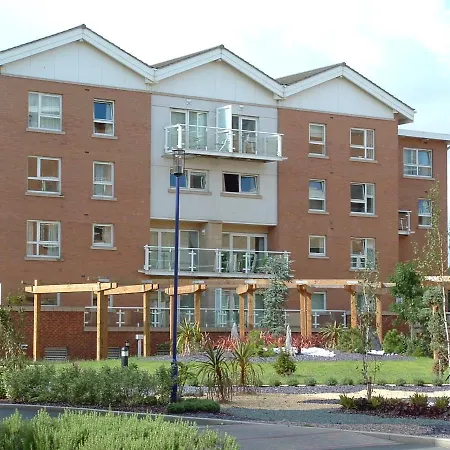 Lush Gated Cardiff Bay Flat With Fastwifi And Parking-2