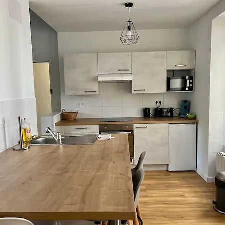 Charmant Appartement plein centre avec parking Augustins B-2