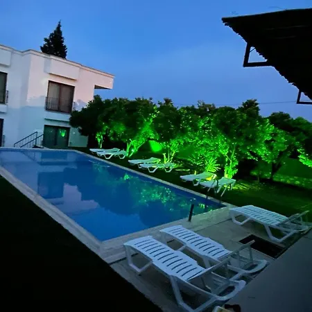 2 Bedroom Flat With Swimming Pool For Rent Mazi Village Of Bodrum-3