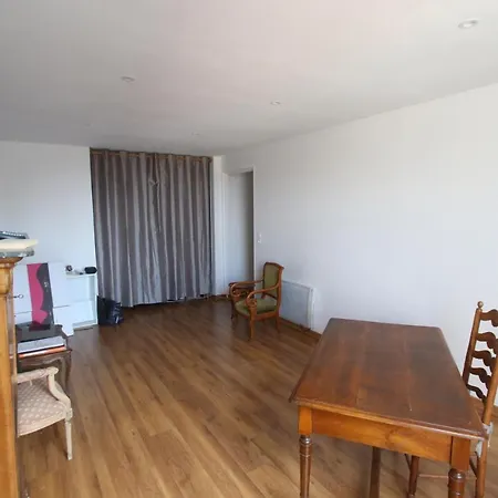 Super appartement avec belle luminosité en plein centre ville de Sisteron-2