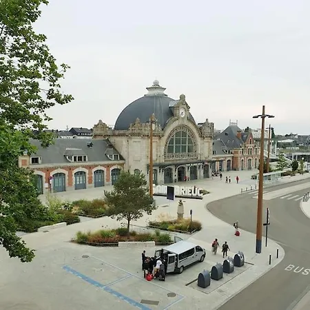 Beau studio à deux pas de la gare - Kerlaouen-3