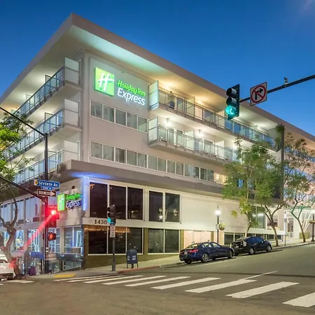 Holiday Inn Express - Downtown San Diego By Ihg-2