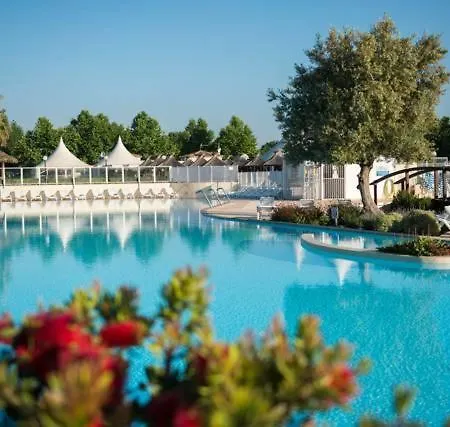 BUNGALOW LUXE MAZET ROYAL carabasse Vias plage ACCES proximité PISCINE-3