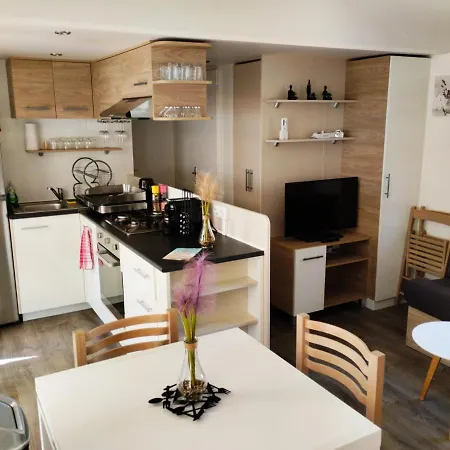 Mobil-home VI 58 à Vias - La Carabasse - Camping Siblu avec piscine payante-2