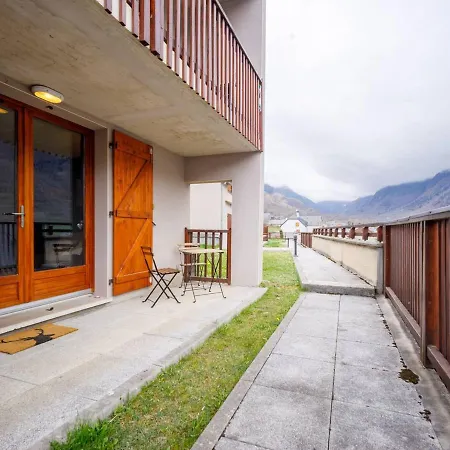 Loudenvielle : Appartement cosy pour 4 pers. avec terrasse et local à vélos - FR-1-695-23-2