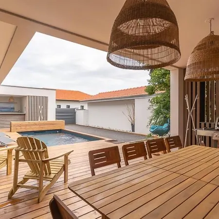 Magnifique Villa avec piscine, 200m de la plage-3