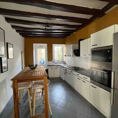 Logement centre ville 1 à 4 chambres-2