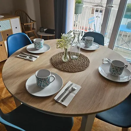 Charmant Appartement Idealement Situe-2