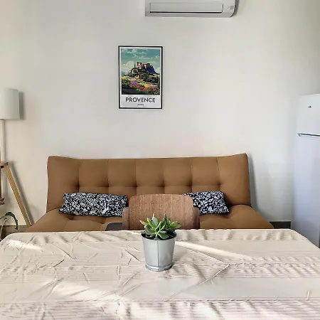 Appartement aux salins du lion-3