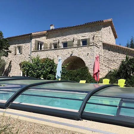 Maison De Charme Avec Piscine Couverte Et 9000M2-2
