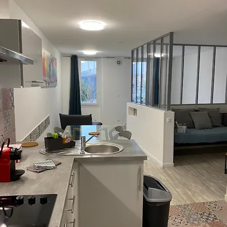 Accostage Vieux-Port - Appartements&Parking-2