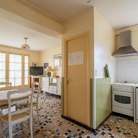 Appartement 4 pers, Pieds des Pistes Cyclables, Terrasse, BBQ, Proche Plages et Activités - FR-1-50-107-3