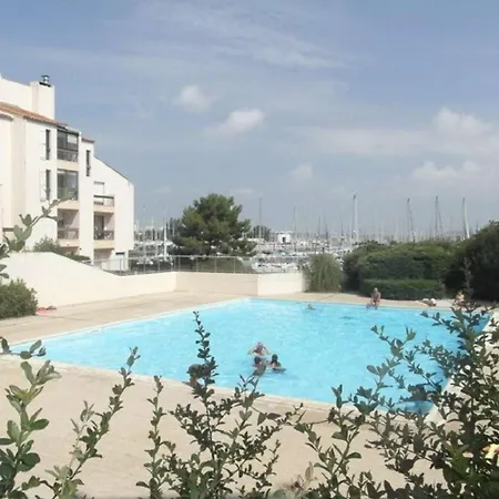 Appartement Cosy Avec Terrasse, Piscine Et Proche Plage A La Rochelle - Fr-1-246-627-3