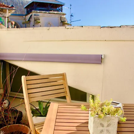 Joli Studio Avec Terrasse-Jardin Sur Les Toits, Coeur Historique-3