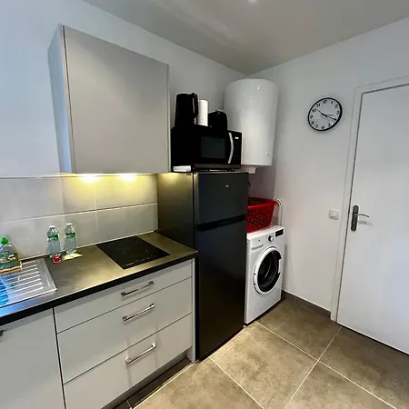 Maisonnette 2 pers tout confort près de Paris-2