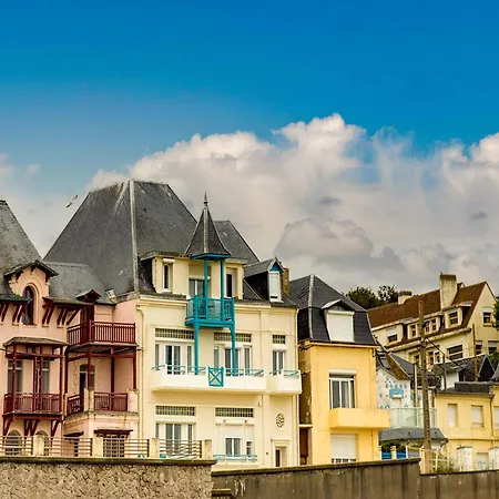 Le COURLIS vue panoramique sur la mer, balcons-2