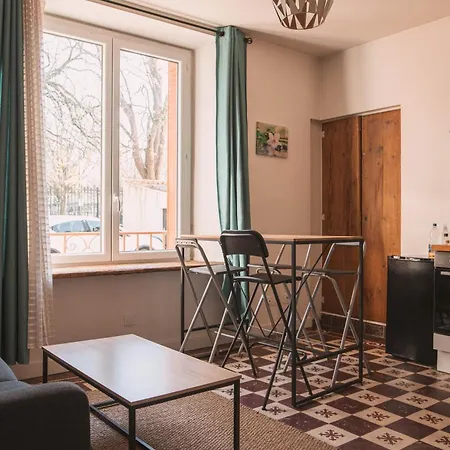 Joli logement centre ville avec clim-2