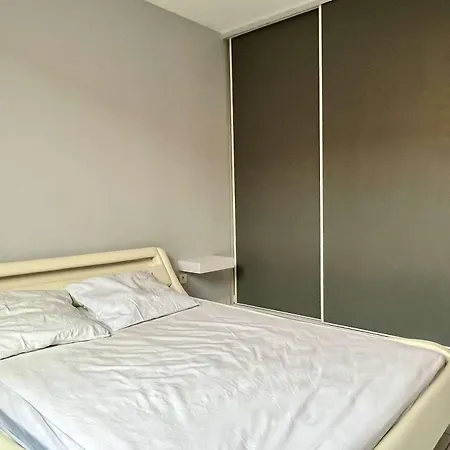 Appartement Coquet 3 Pieces, Centre Village, Proche Commerces Et Plages, Parking, Wifi, 4 Pers. - Fr-1-225-652-2