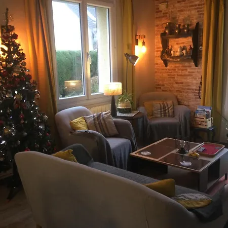Coup de cœur assuré ! CALM Comme à la Maison ! maison spacieuse avec grande terrasse pour 2 à 5 personnes proximité Granville et mer avec wifi et parking gratuits-2