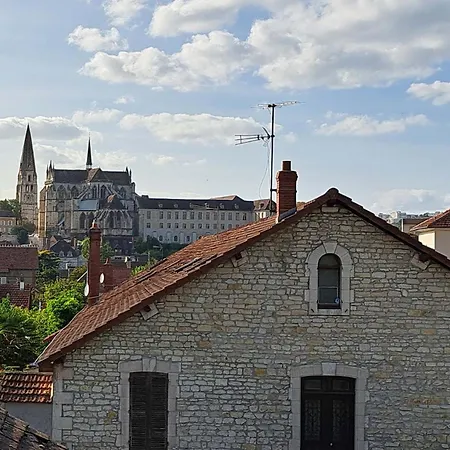 Gitedelatournelleauxerre-2