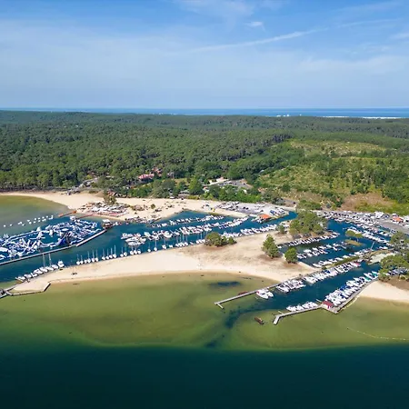 Appartement à Biscarrosse avec Piscine, Boulodrome et Terrasse – 7 Personnes, Ménage Inclus - FR-1-319-497-2
