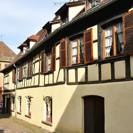 Au Nid D'Hirondelles-3